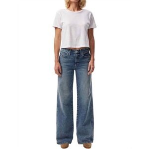 NWT AMO Regina Wide Leg Jeans in Fiancé